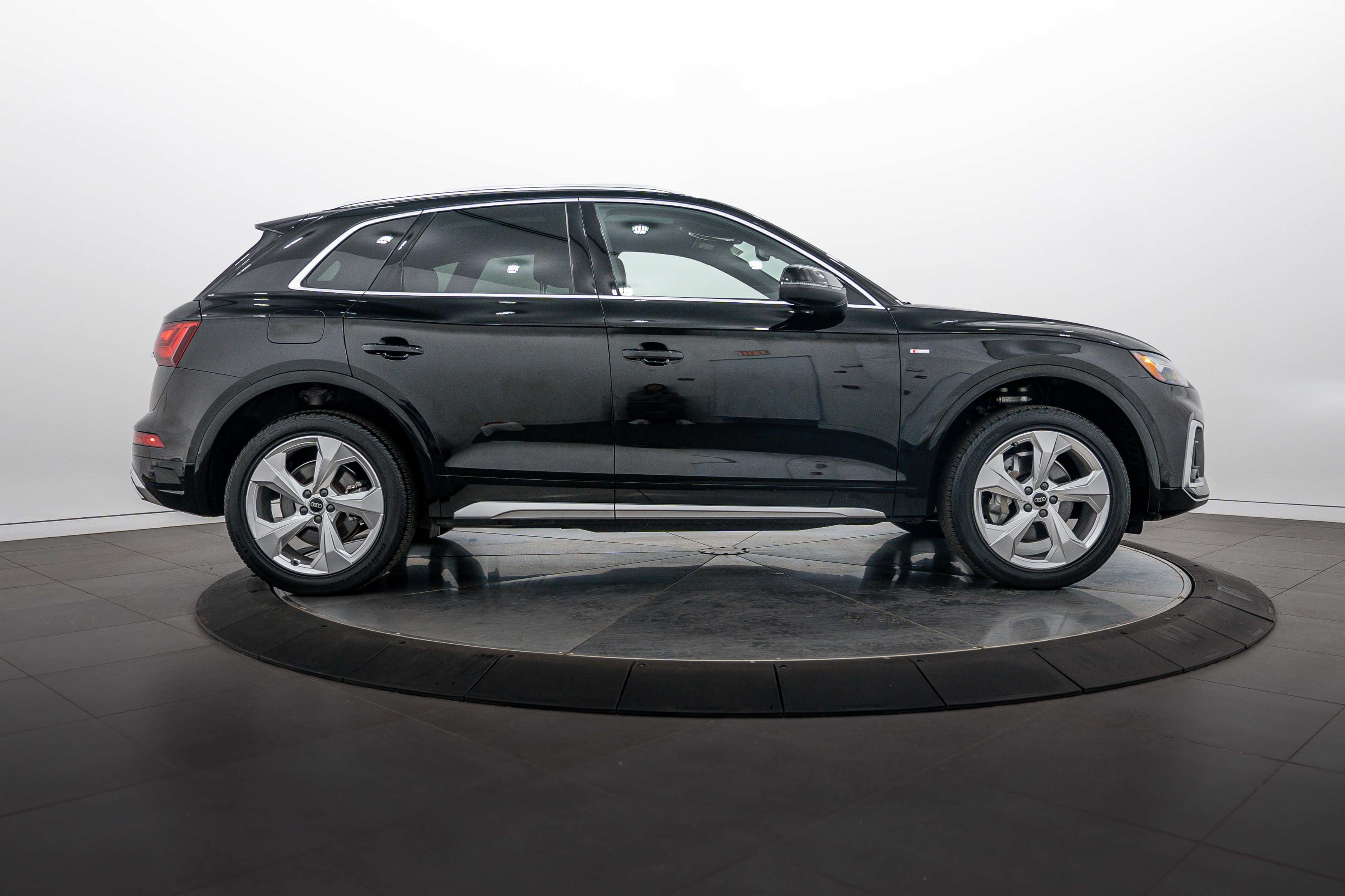 Certified Used 2023 Mythos Black Metallic Audi S line Premium Plus image 3
