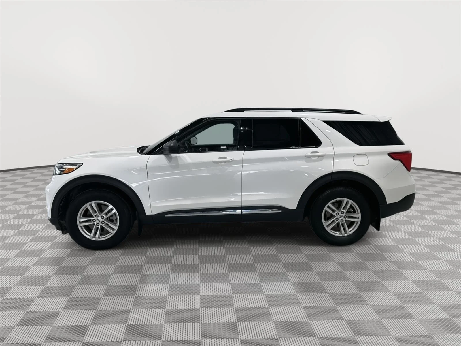 Used 2022 . Ford XLT image 2