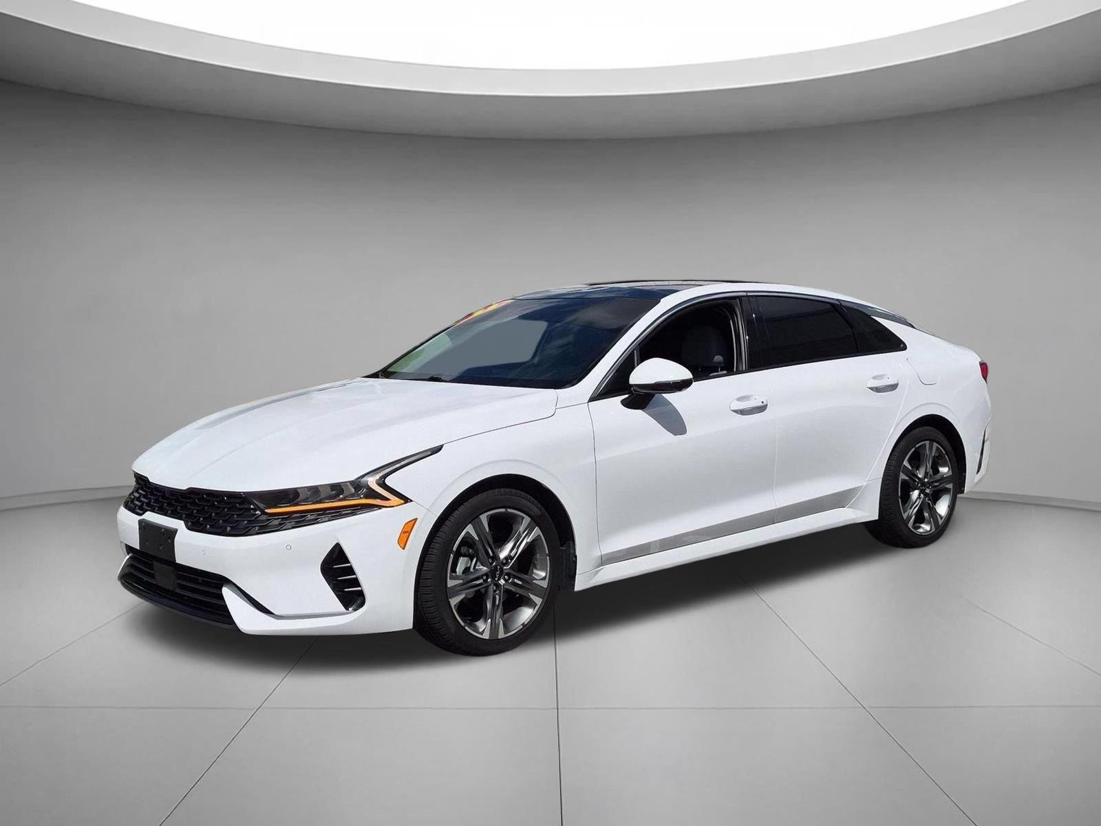 Used 2023 Glacial White Pearl Kia EX image 1