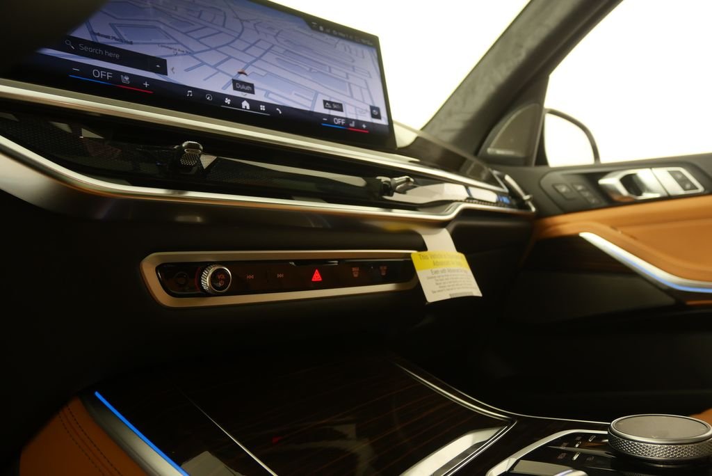 New 2026 Mineral White Metallic BMW xDrive50e image 19