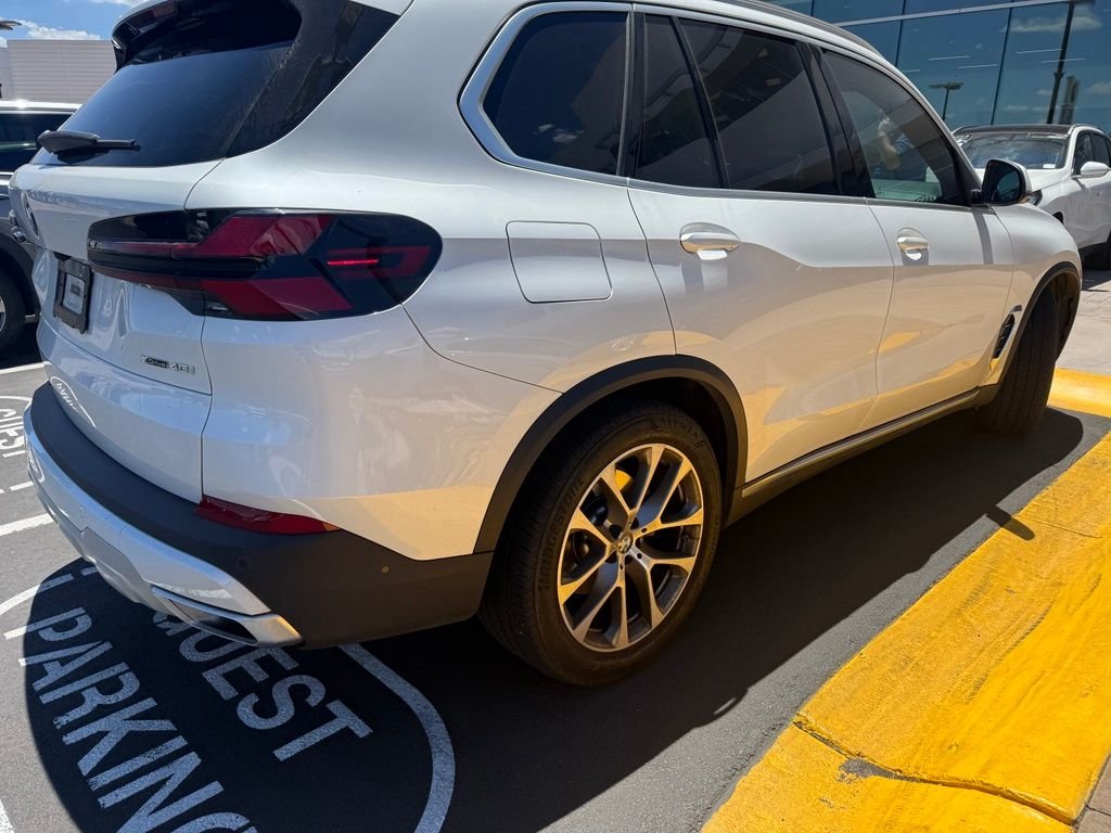 Certified Used 2024 White Metallic BMW xDrive40i image 3