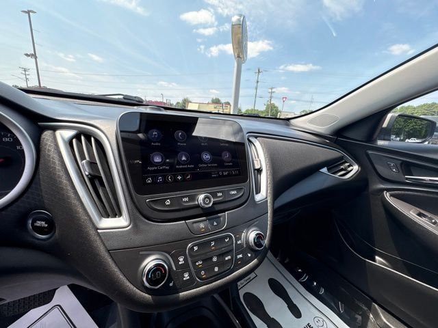 Used 2023 Gray Chevrolet LT image 16