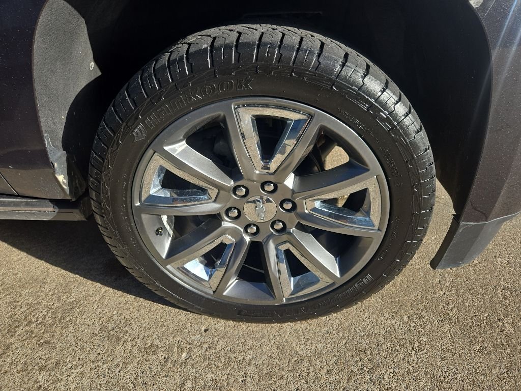 Used 2018 Gray Chevrolet Premier image 24