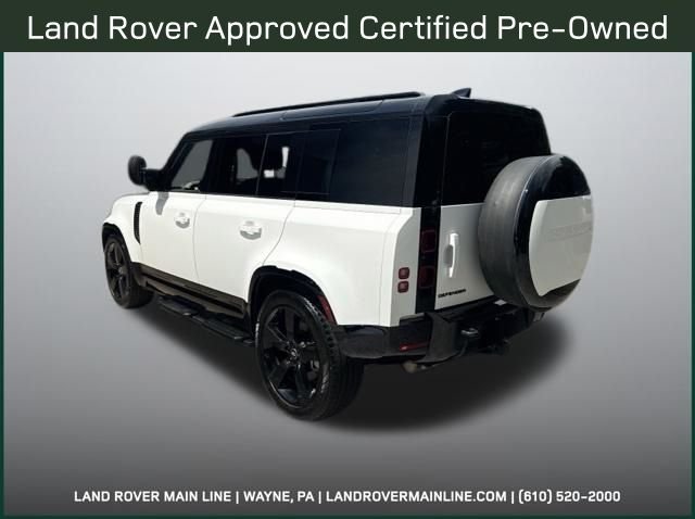 Certified Used 2025 Fuji White Land Rover X-Dynamic SE image 3