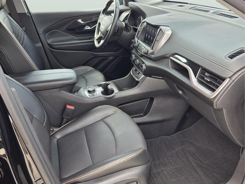 Used 2024 Ebony Twilight Metallic GMC AWD 4DR AT4 image 18