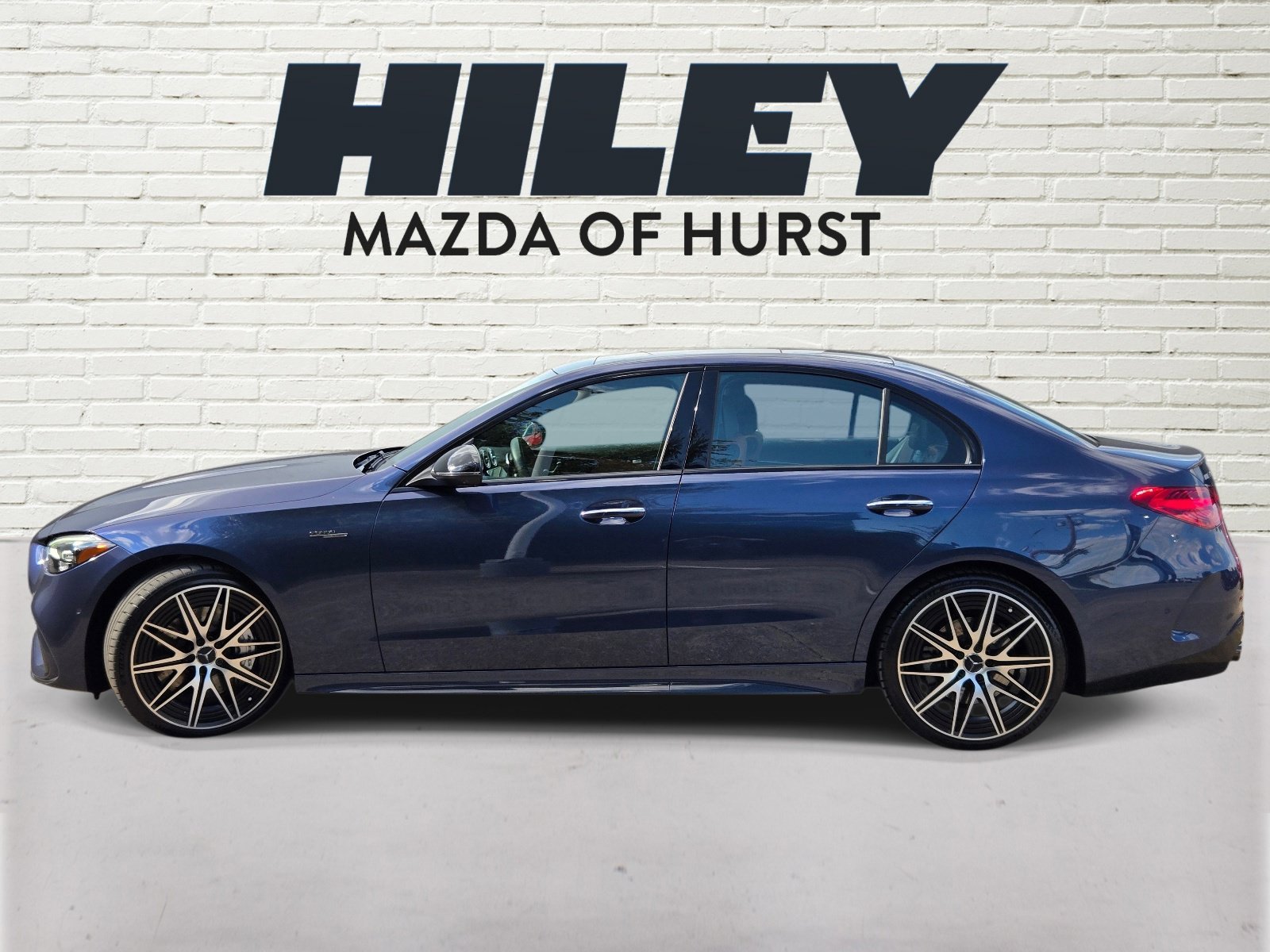 Used 2025 Starling Blue Magno Mercedes-Benz C 43 AMG® image 4