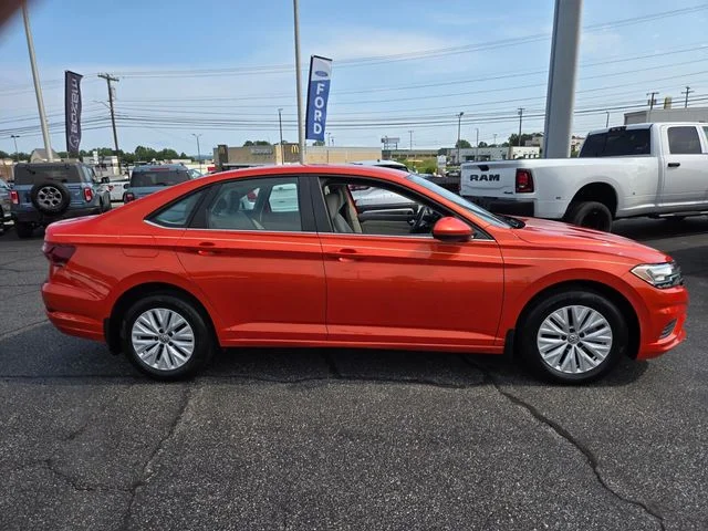 Used 2019 Orange Volkswagen 1.4T S image 9