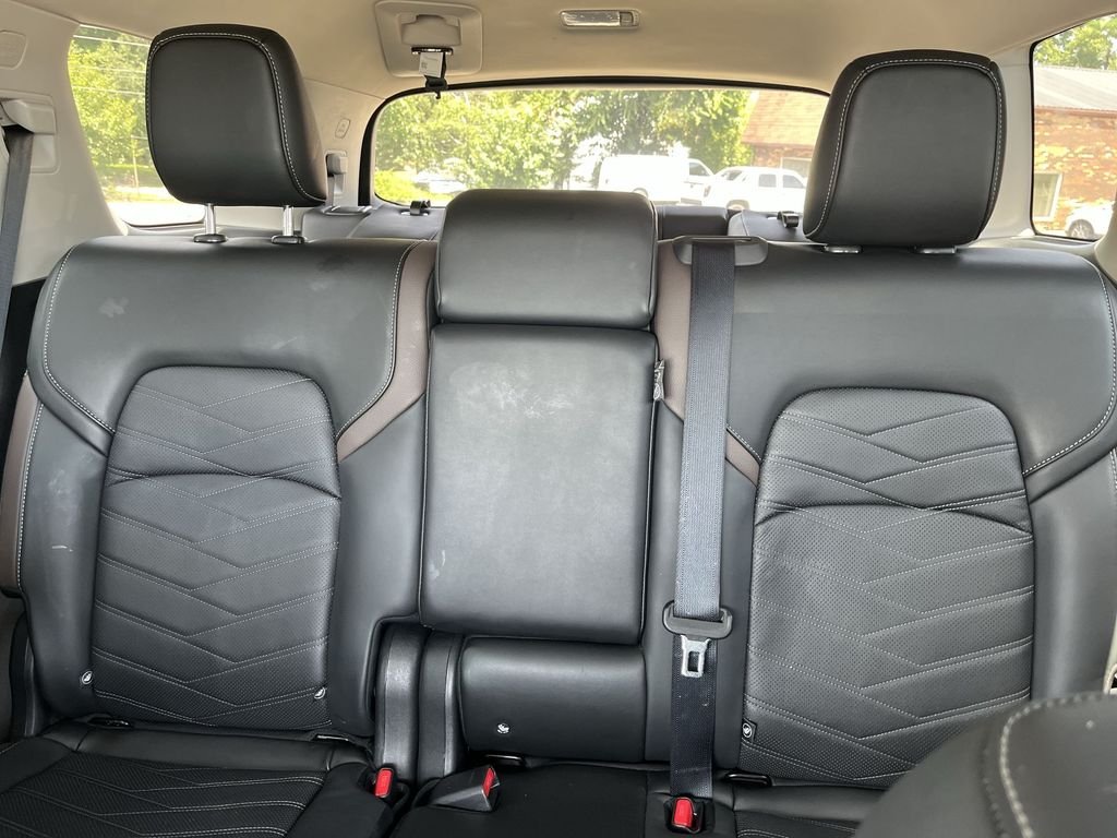 Used 2025 Gray Nissan Platinum image 25