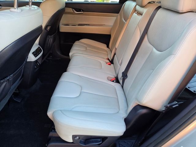 Used 2022 Silver Hyundai SEL image 22