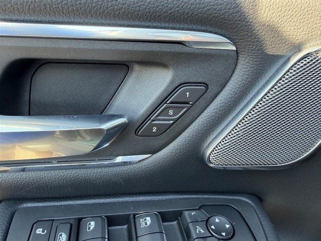 New 2027 Serrano-Green Metallic Exterior Paint RAM Laramie image 20