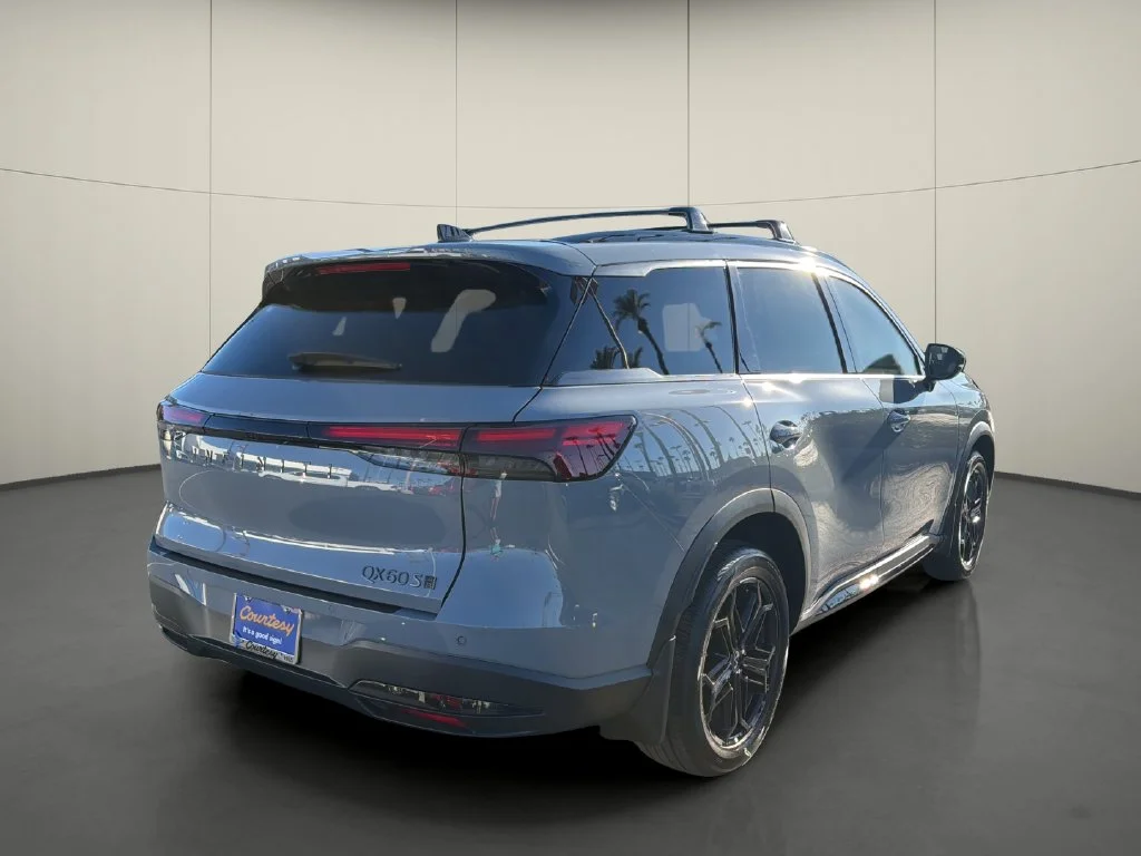 New 2027 HARBOR GRAY INFINITI Sport AWD image 7