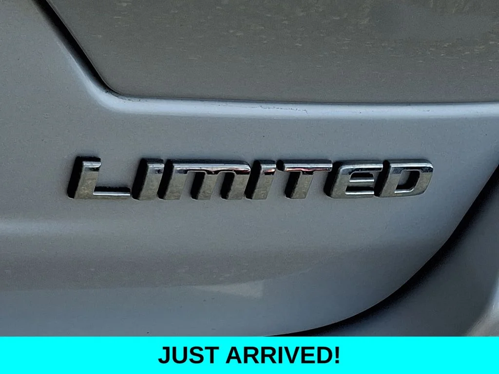 Certified Used 2023 Silver Jeep Limited image 30