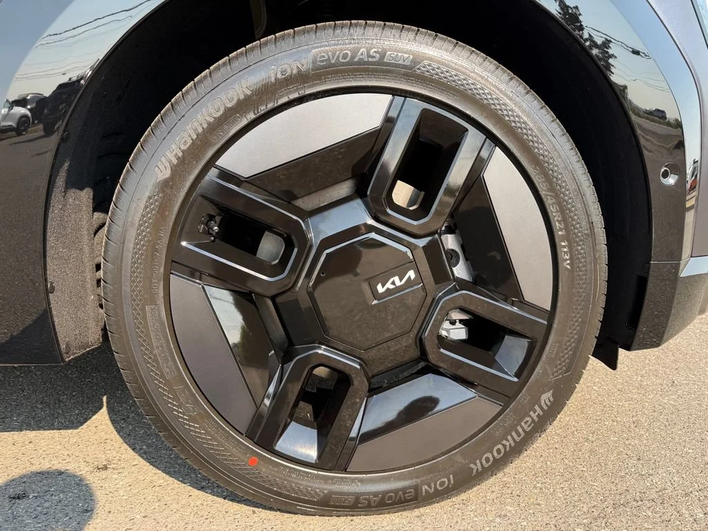 New 2026 Panthera Metal Matte Kia GT-Line image 9