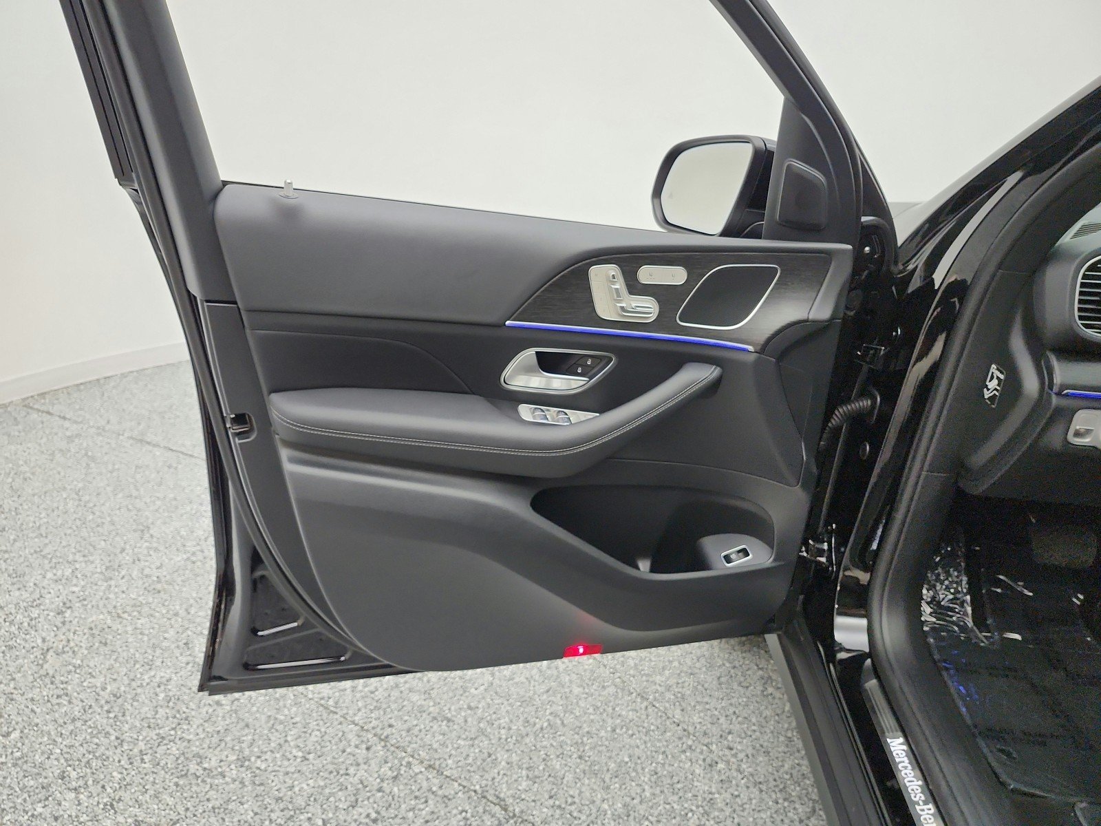 Certified Used 2026 Black Mercedes-Benz GLE 350 SUV image 15