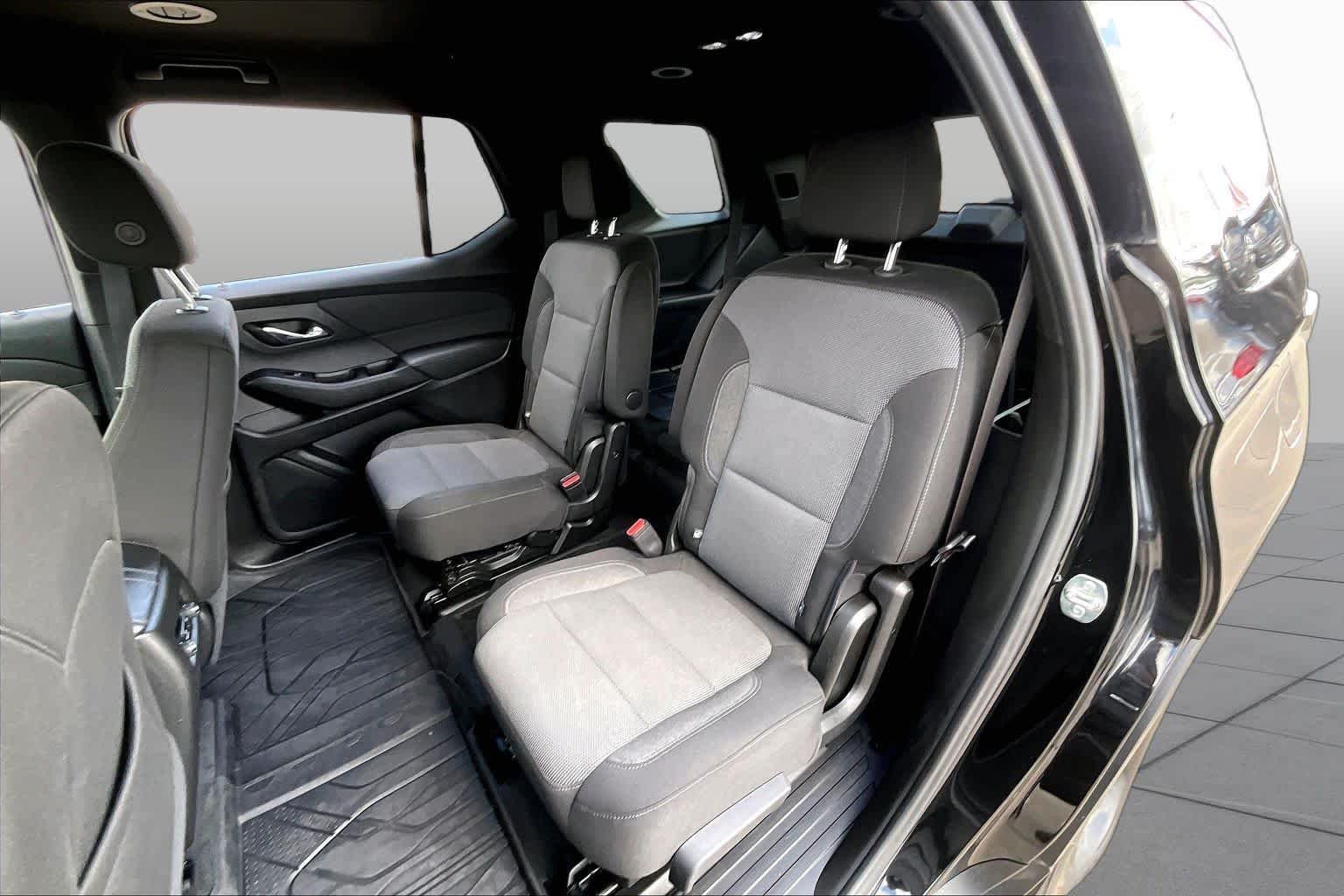 Used 2023 Mosaic Black Metallic Chevrolet LT Cloth image 21