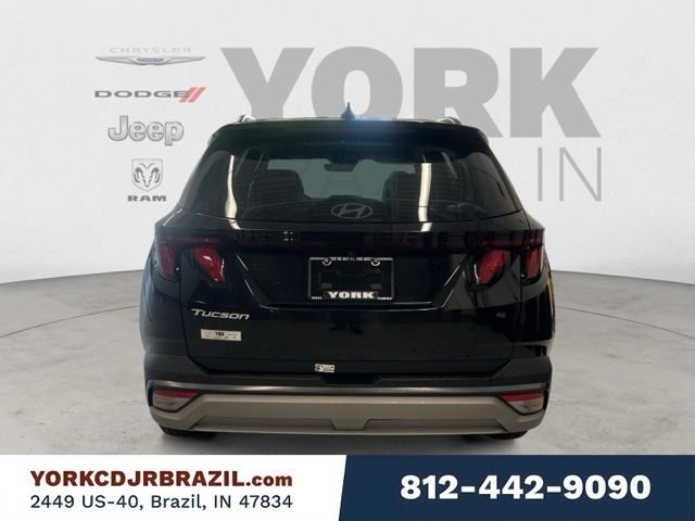 Used 2025 Black Hyundai SEL image 4