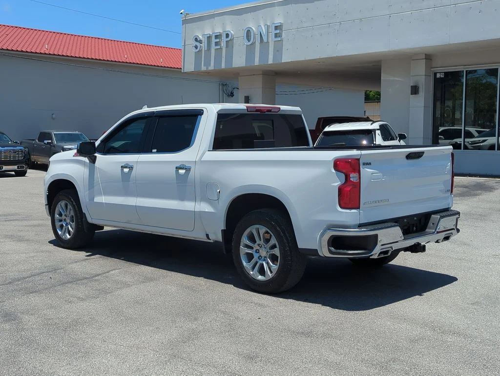 Used 2025 White Chevrolet LTZ image 4