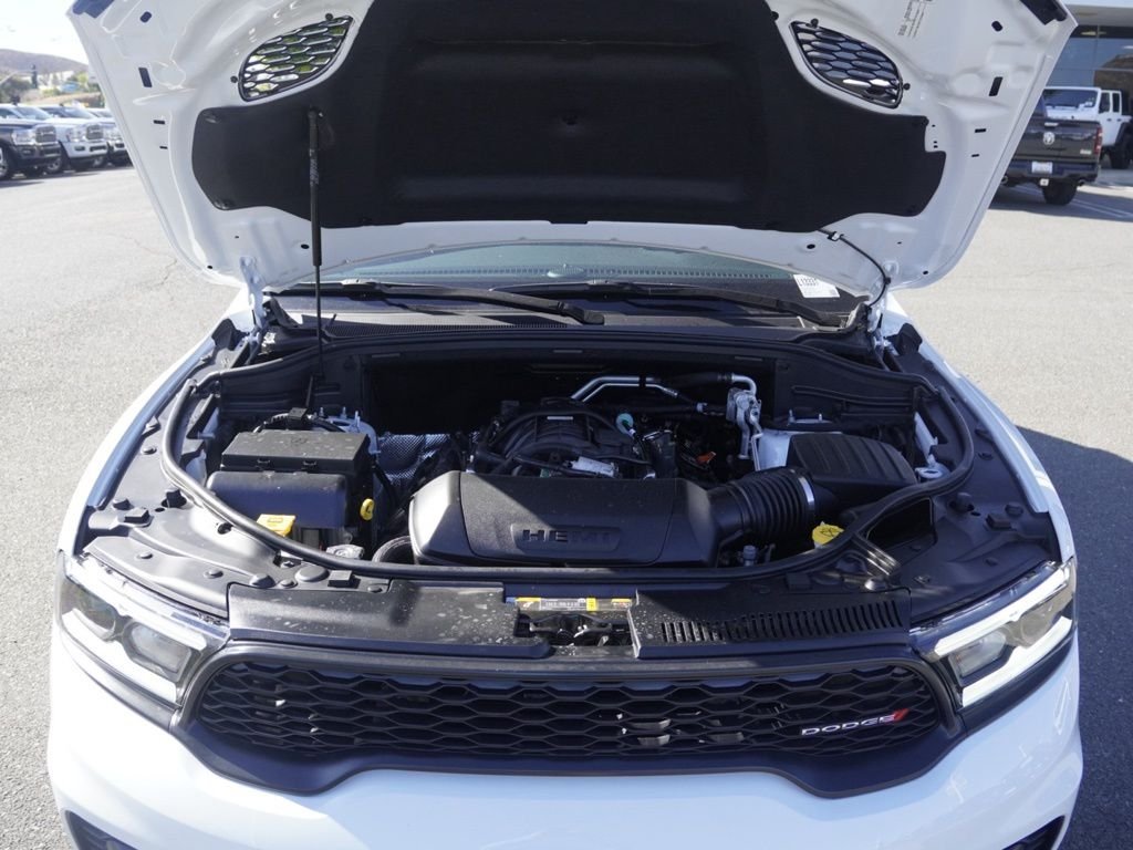 New 2026 White Knuckle Clear-Coat Exterior Paint Dodge GT HEMI V8 image 30