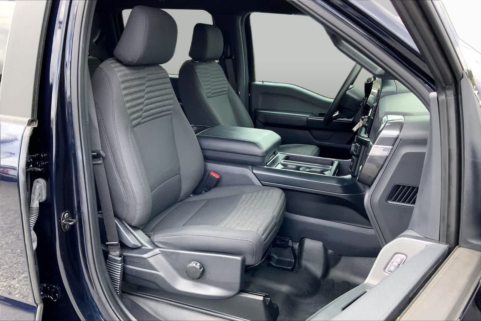 Used 2023 Antimatter Blue Metallic Ford XL image 9