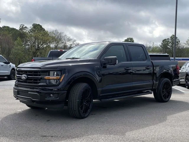 New 2025 Agate Black Metallic Ford XLT image 7