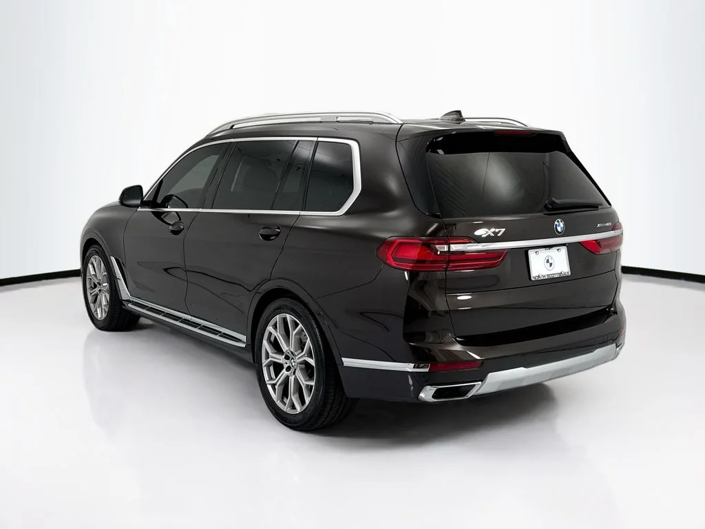 Used 2022 Brown BMW xDrive40i image 7