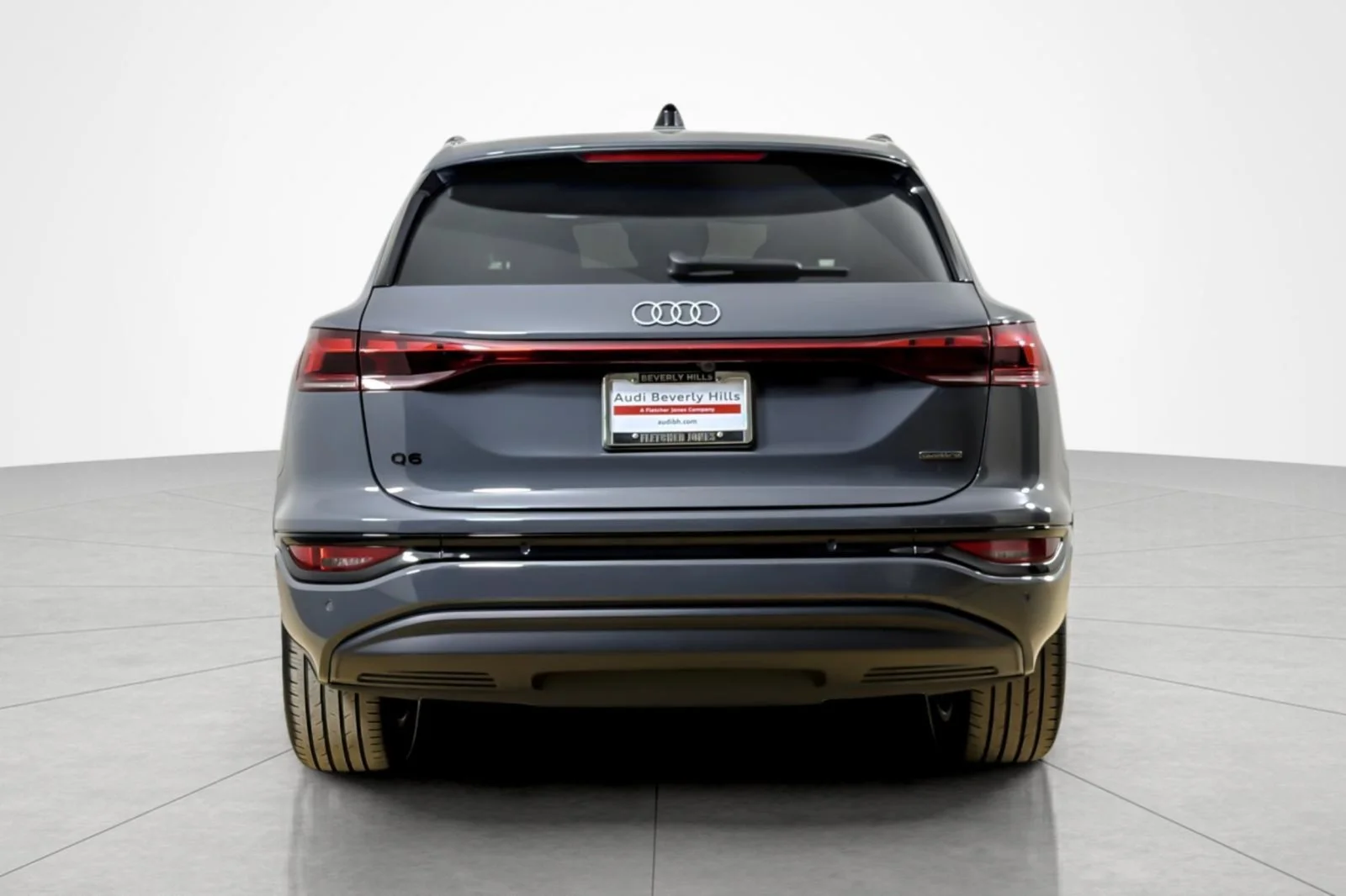 Used 2025 Magnet Gray Audi Premium quattro image 4
