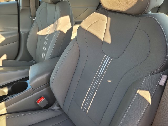 Certified Used 2025 Black Hyundai SEL Convenience image 13