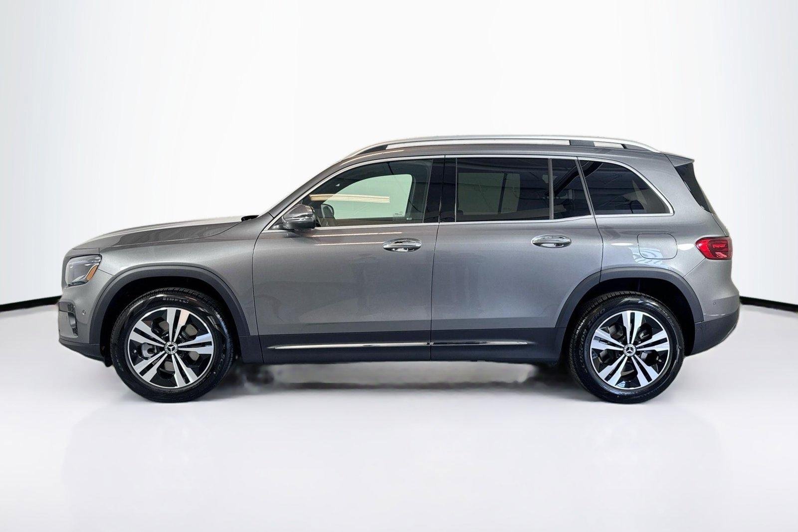 New 2026 Mountain Grey Metallic Mercedes-Benz GLB 250 image 8