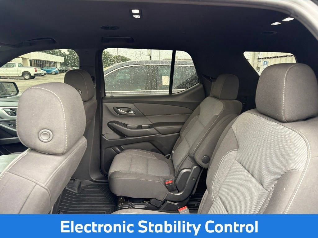 Used 2022 Mosaic Black Metallic Chevrolet LT Cloth image 11