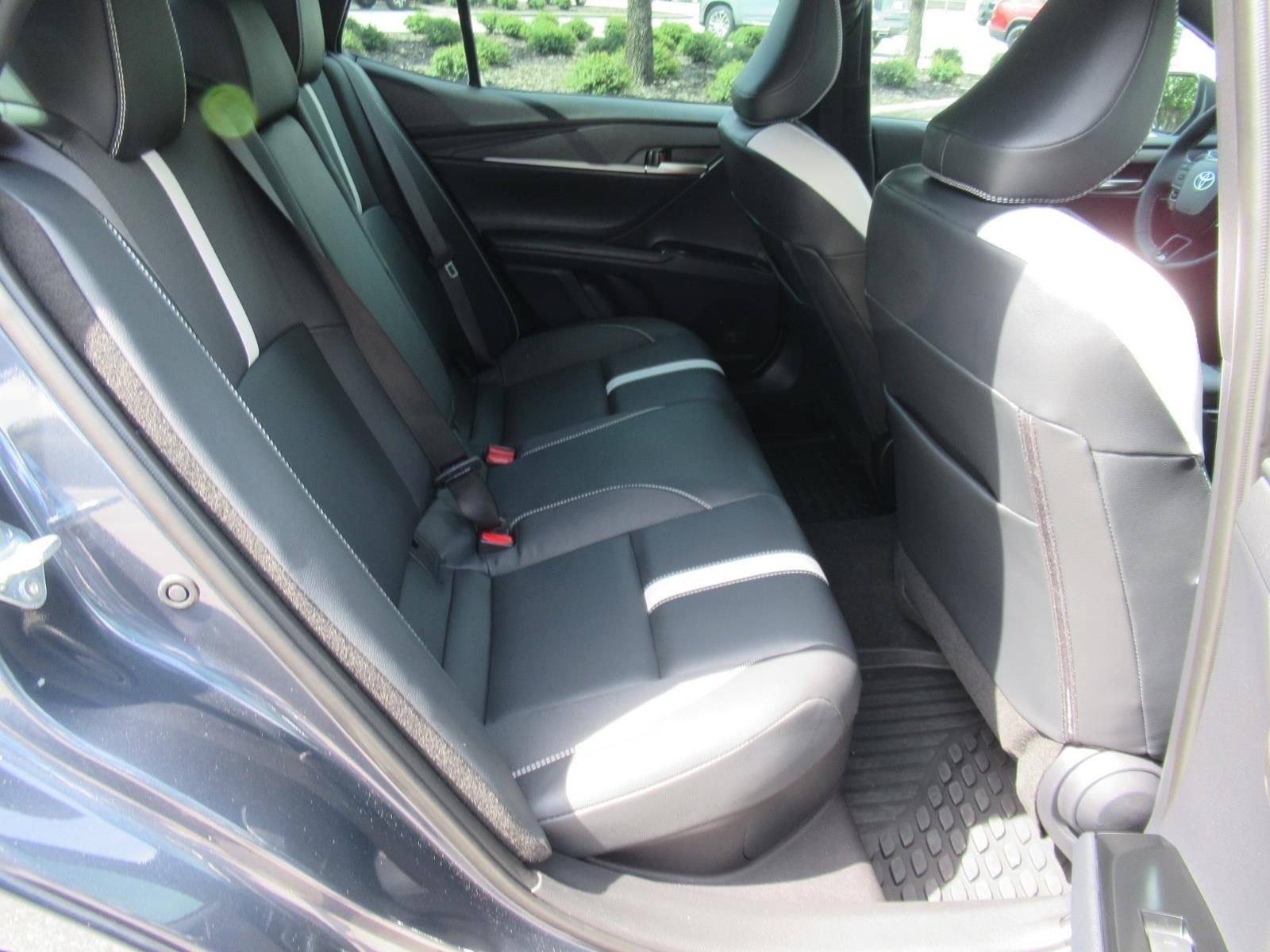 Used 2026  Toyota SE image 33