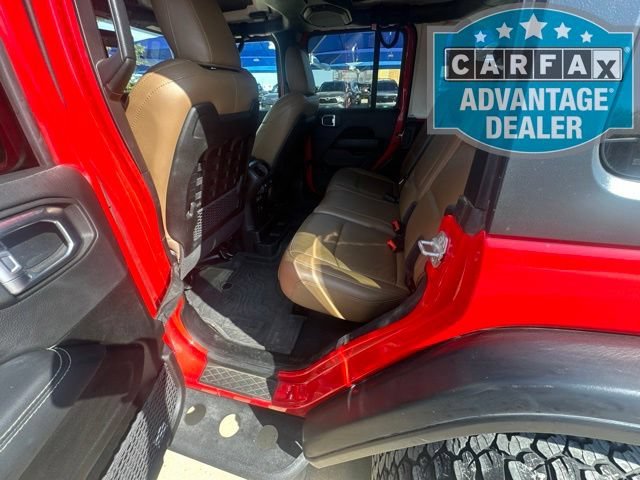 Used 2022  Jeep Unlimited Rubicon image 11