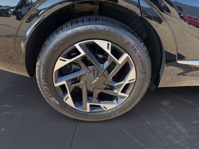 Used 2023 Black Kia SX-Prestige image 42