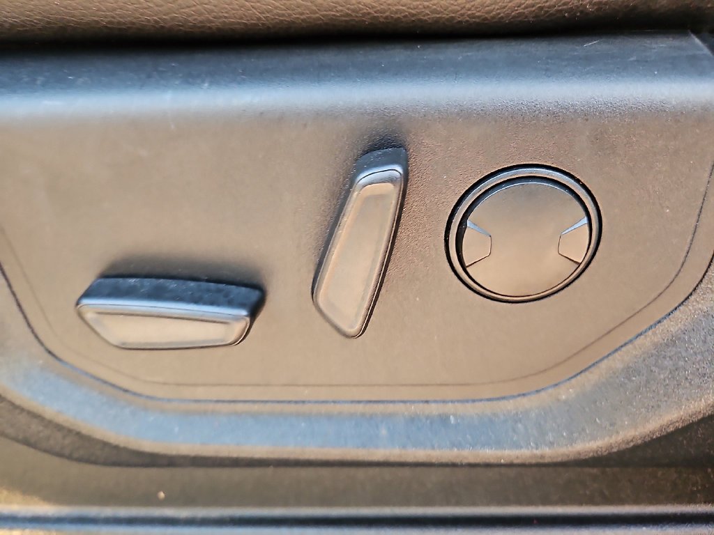 Used 2020 Black Ford Lariat image 20