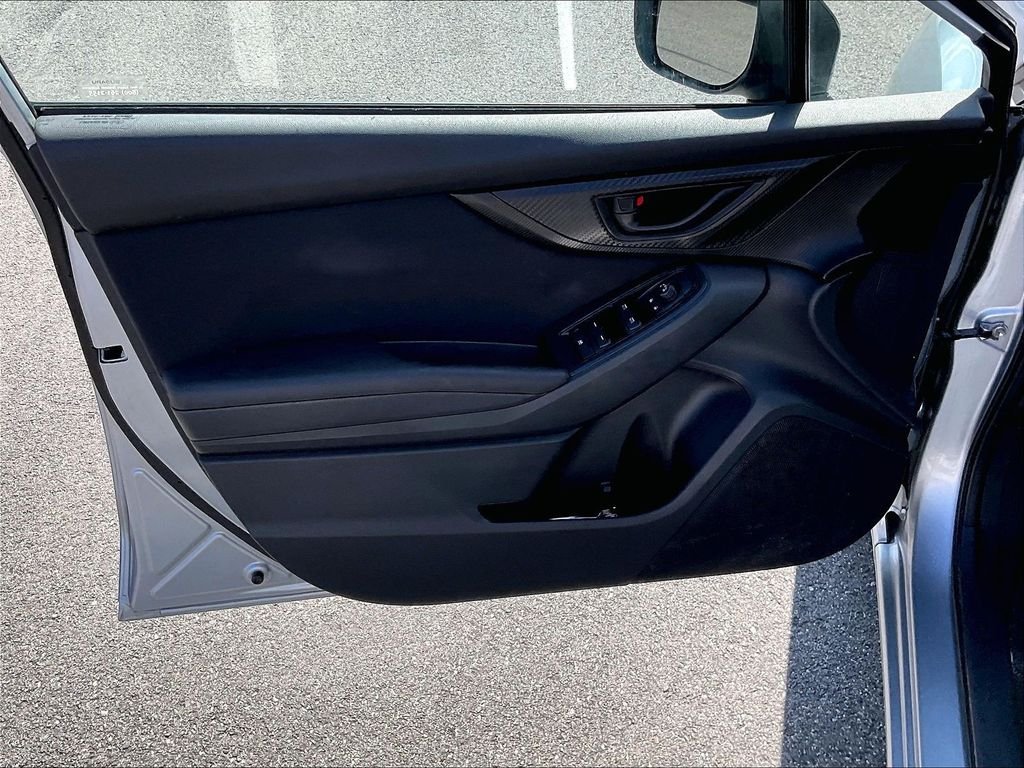 Used 2020 Ice Silver Metallic Subaru Base image 9