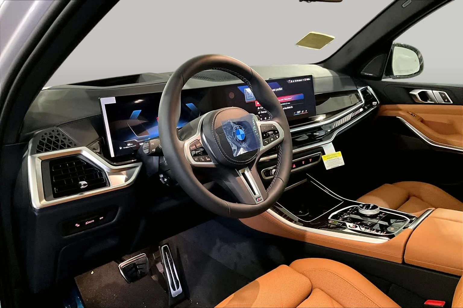 New 2026 Alpine White BMW M60i image 9