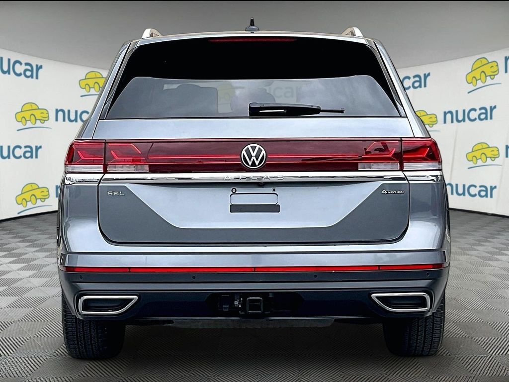 Used 2025 Gray Volkswagen 2.0T SEL image 5