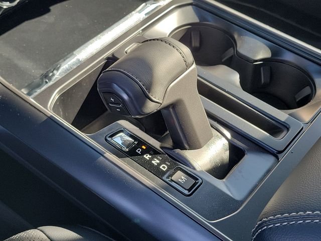 New 2026 Carbonized Gray Metallic Ford Lariat® image 14