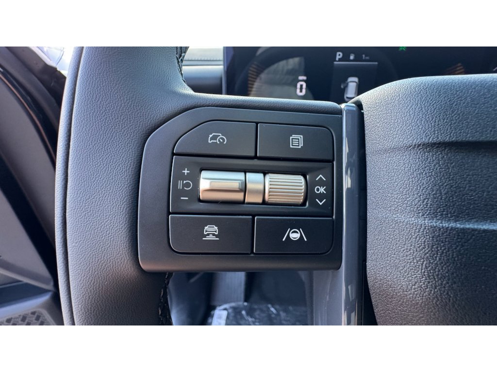 New 2027 Ebony Black Kia S image 10