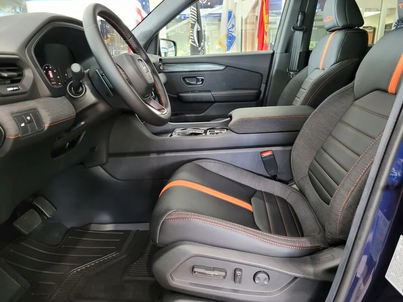 New 2026 Obsidian Blue Pearl Honda TRAILSPORT BLACKOUT AWD image 7