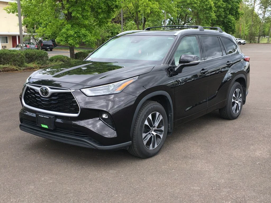 2022 Toyota Highlander XLE 4x4 V6's photo