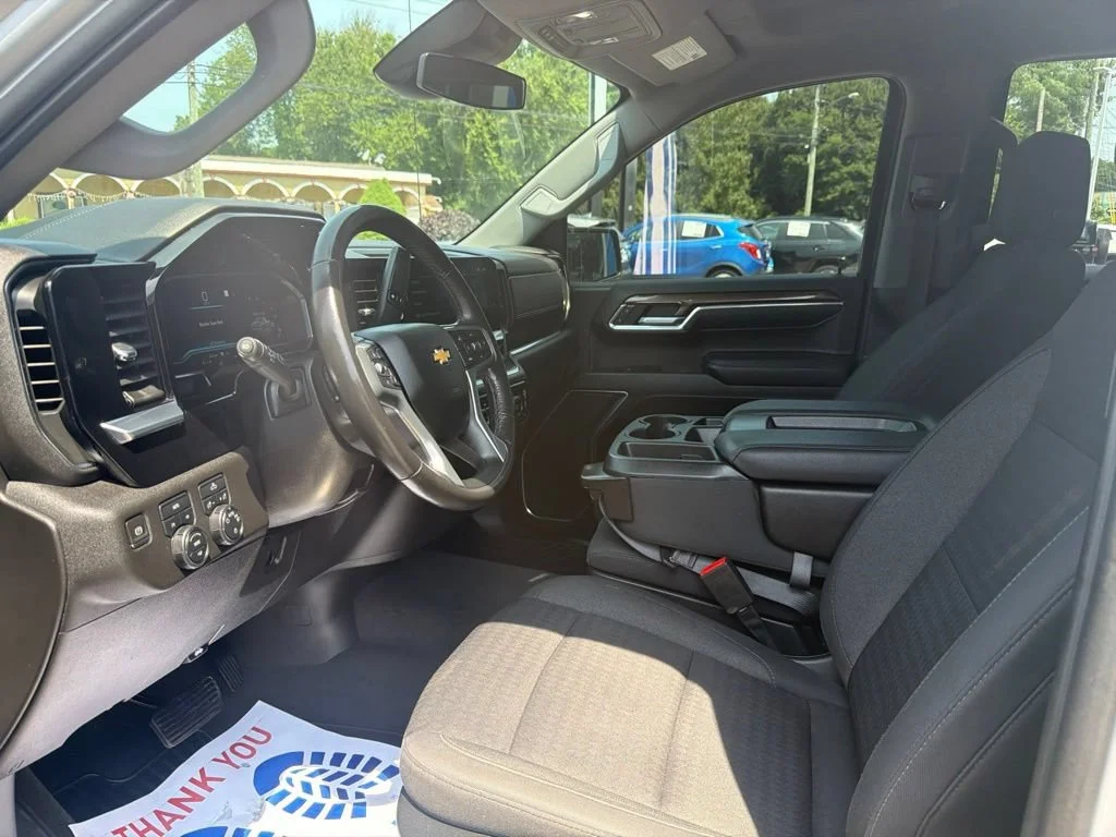 2022 Chevrolet Silverado 1500 LT - Photo 25