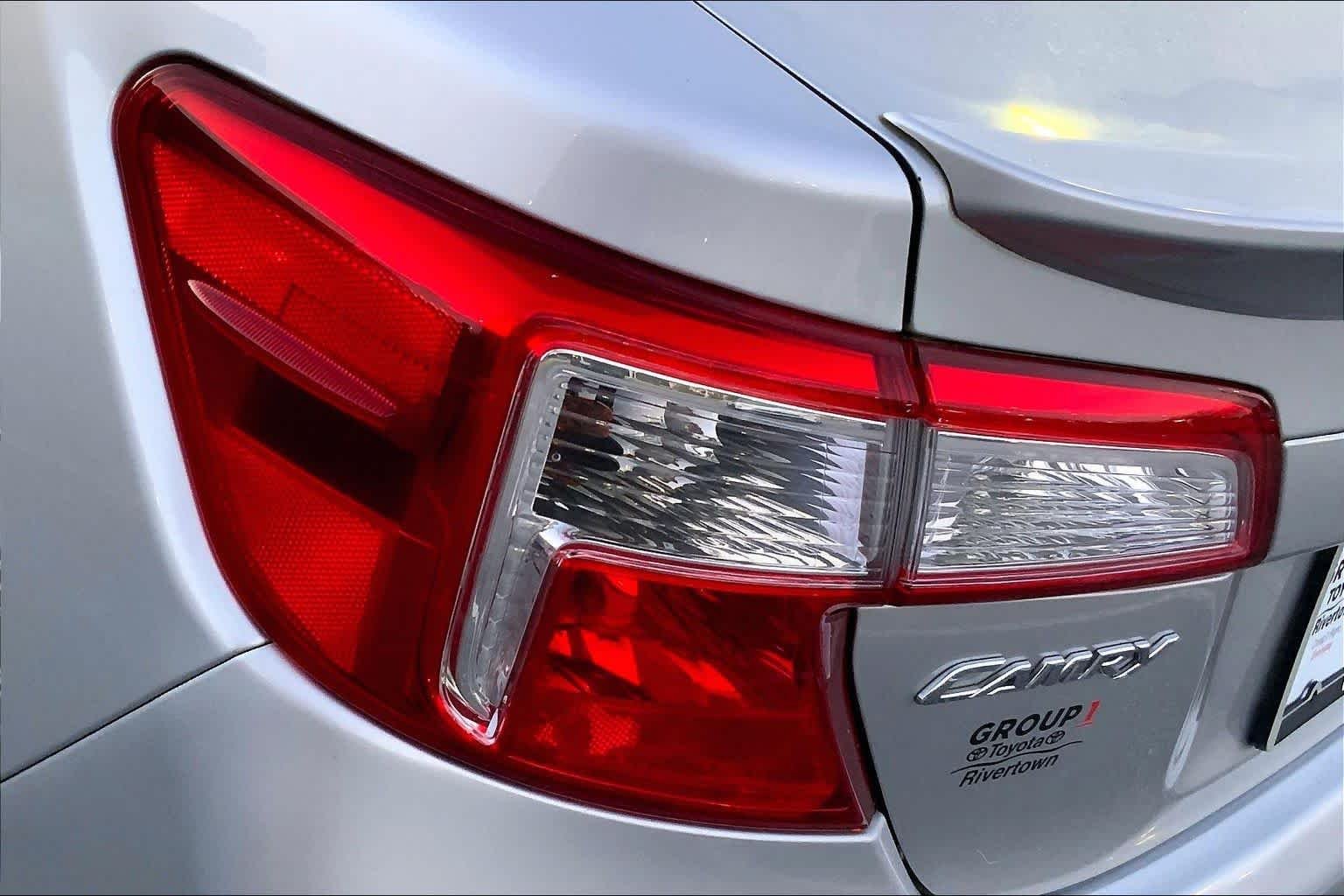 Used 2013 Classic Silver Metallic Toyota SE image 26