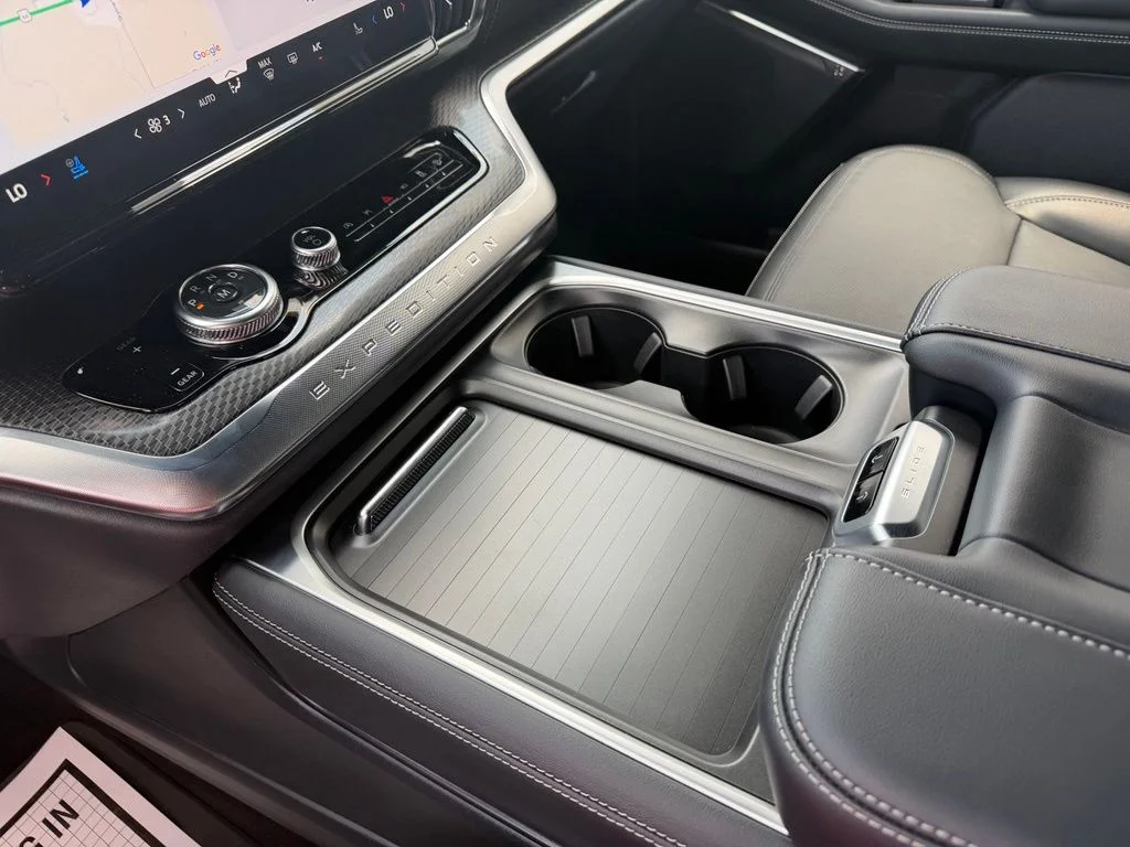 2026 Ford Expedition Platinum - Photo 13