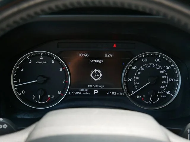 Used 2022 Alloy Silver Metallic Mitsubishi SE image 16