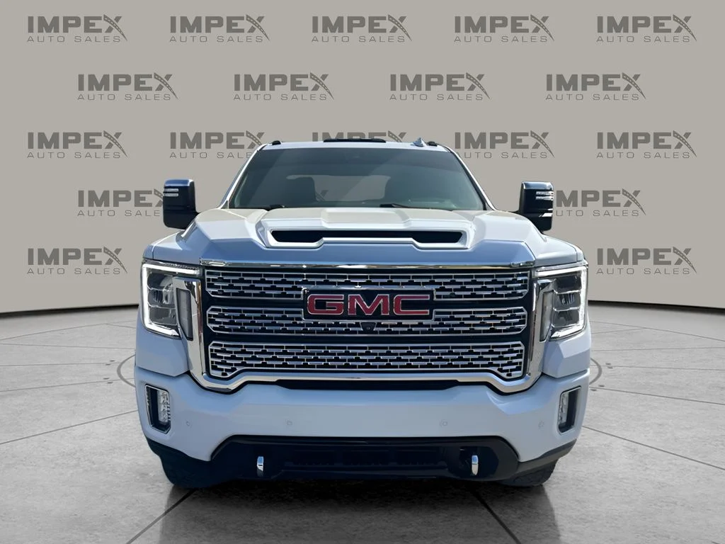 Used 2021 White GMC Denali image 8