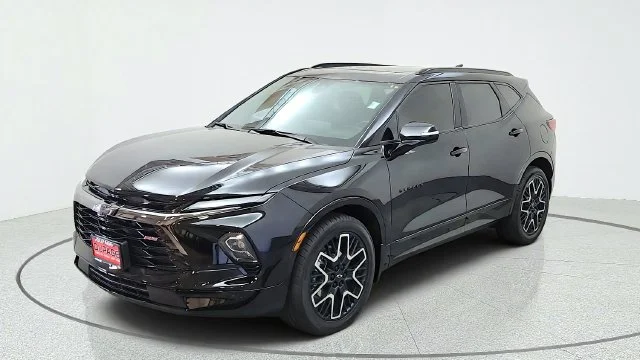 Used 2026 Black Chevrolet RS image 4
