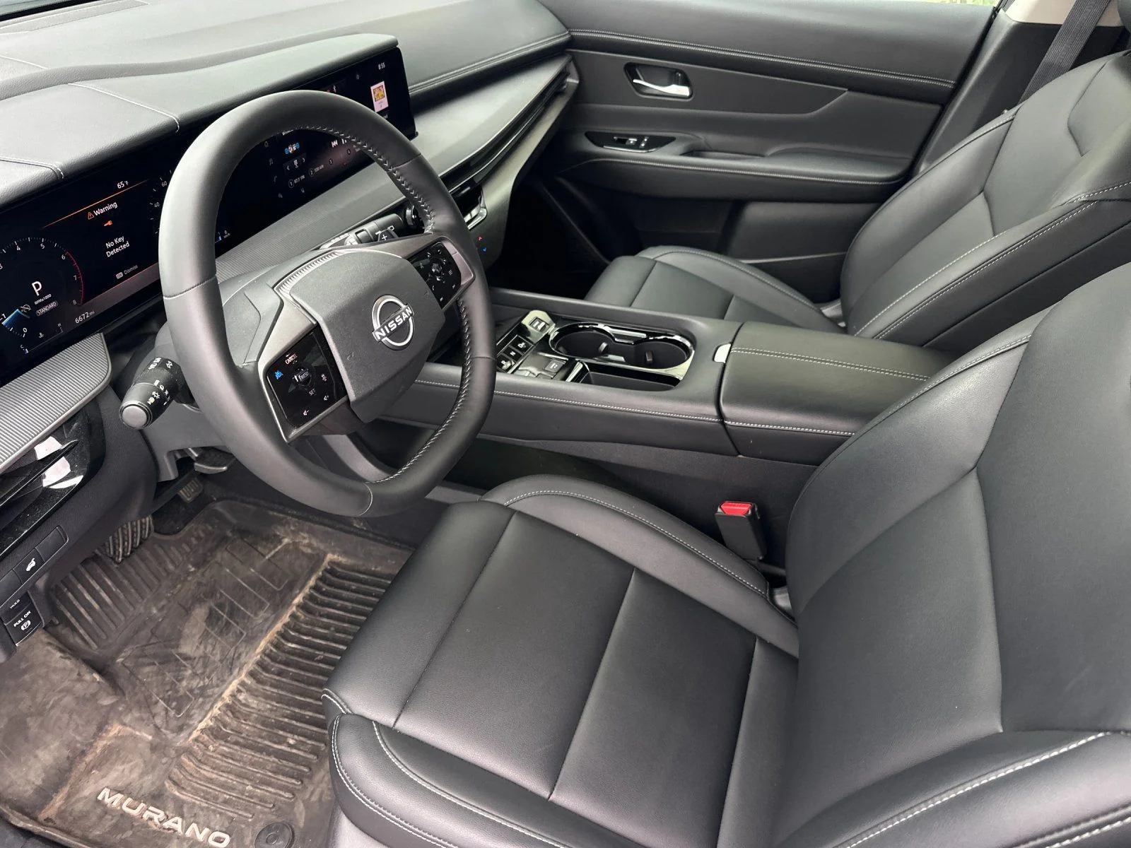 Used 2025 Everest White Pearl Tricoat Nissan SV image 9