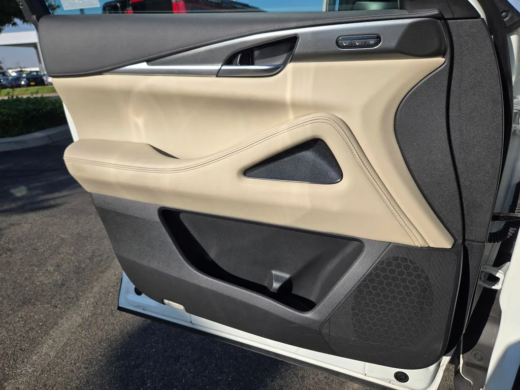 Used 2023 Majestic INFINITI LUXE image 18
