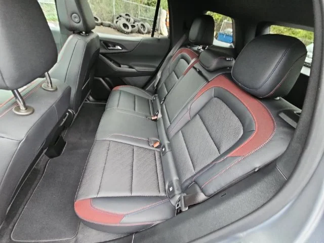 Used 2025 Gray Chevrolet RS image 27
