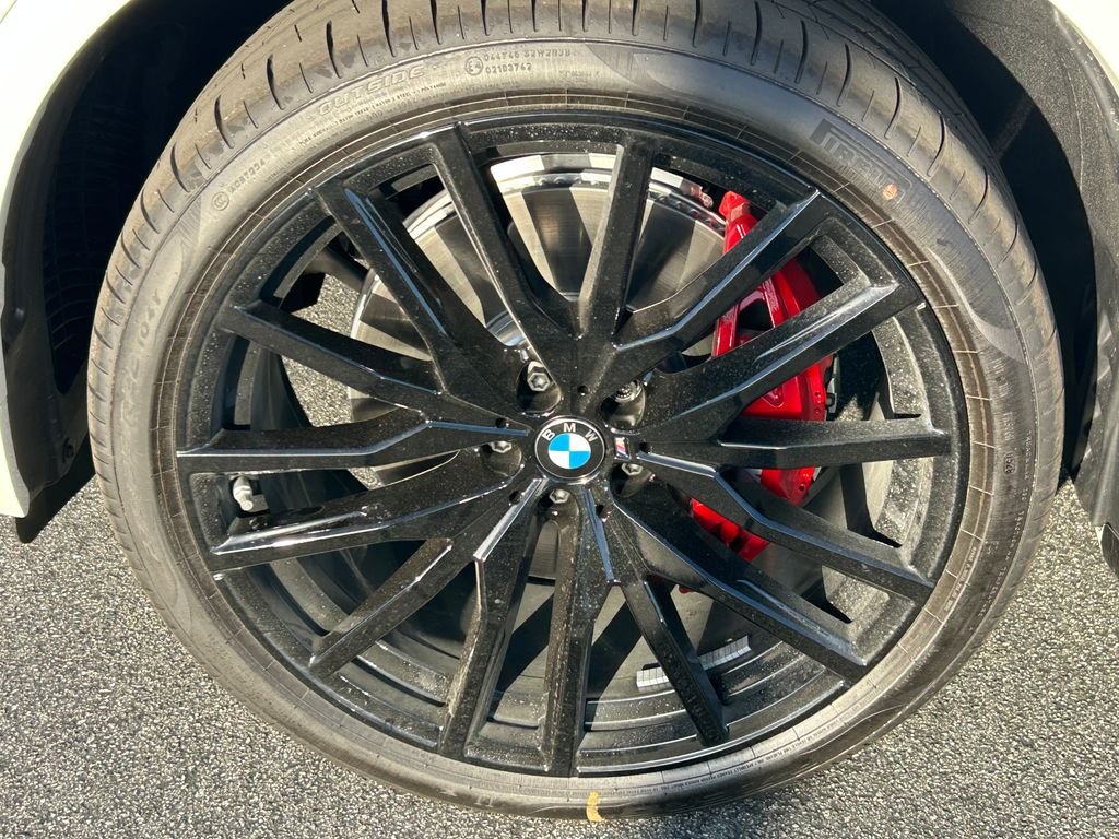 New 2026 Alpine White BMW xDrive40i image 9